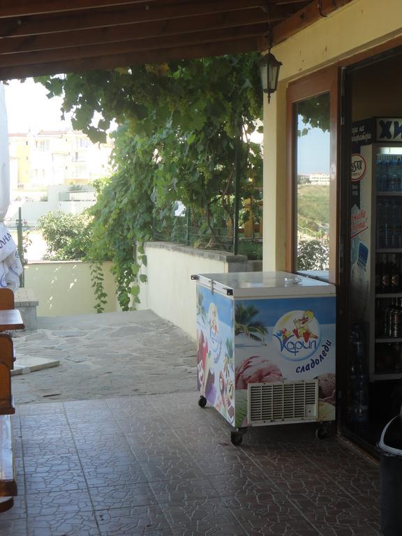 Barex Family Hotel Sozopol Esterno foto