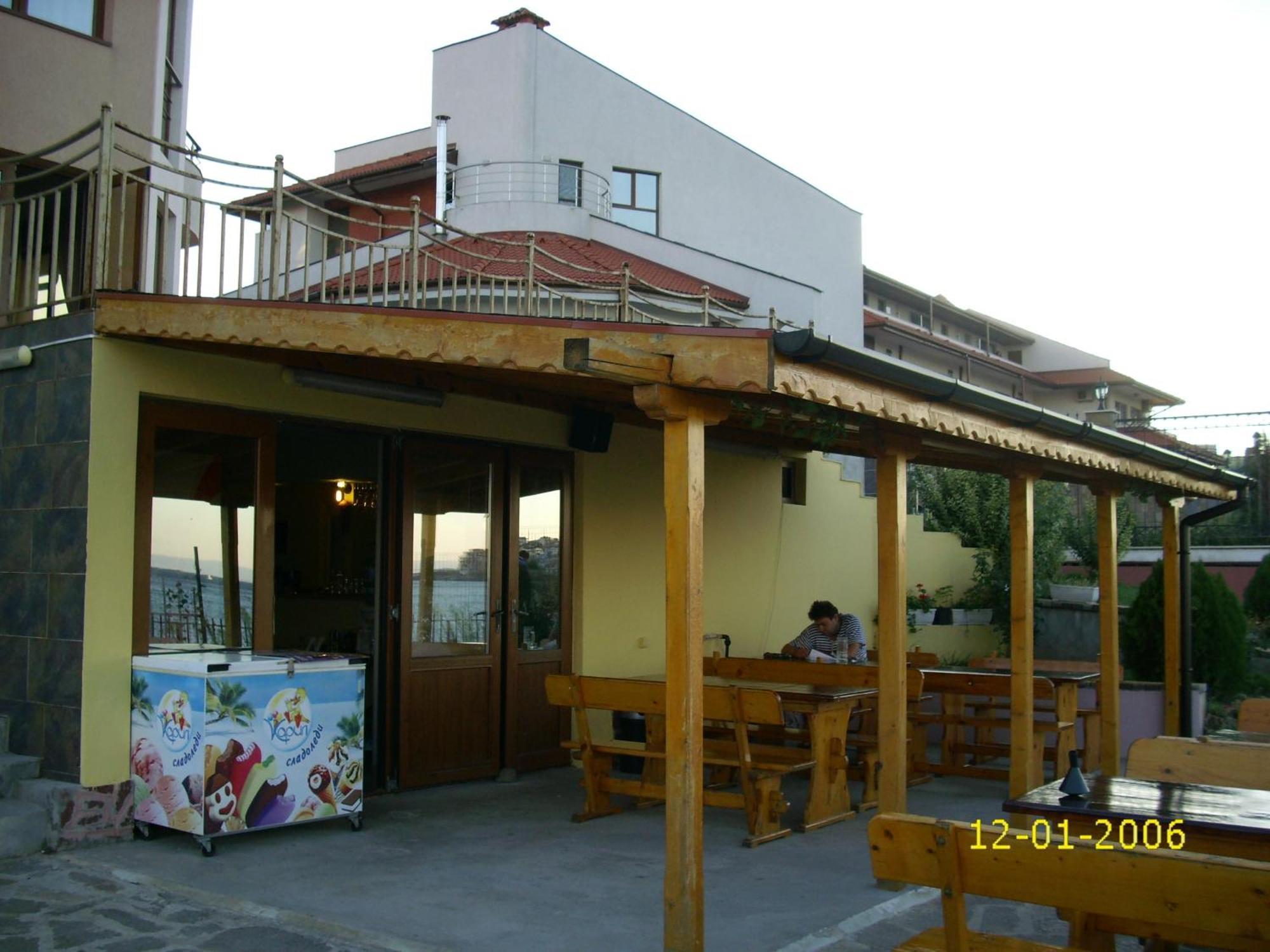 Barex Family Hotel Sozopol Esterno foto