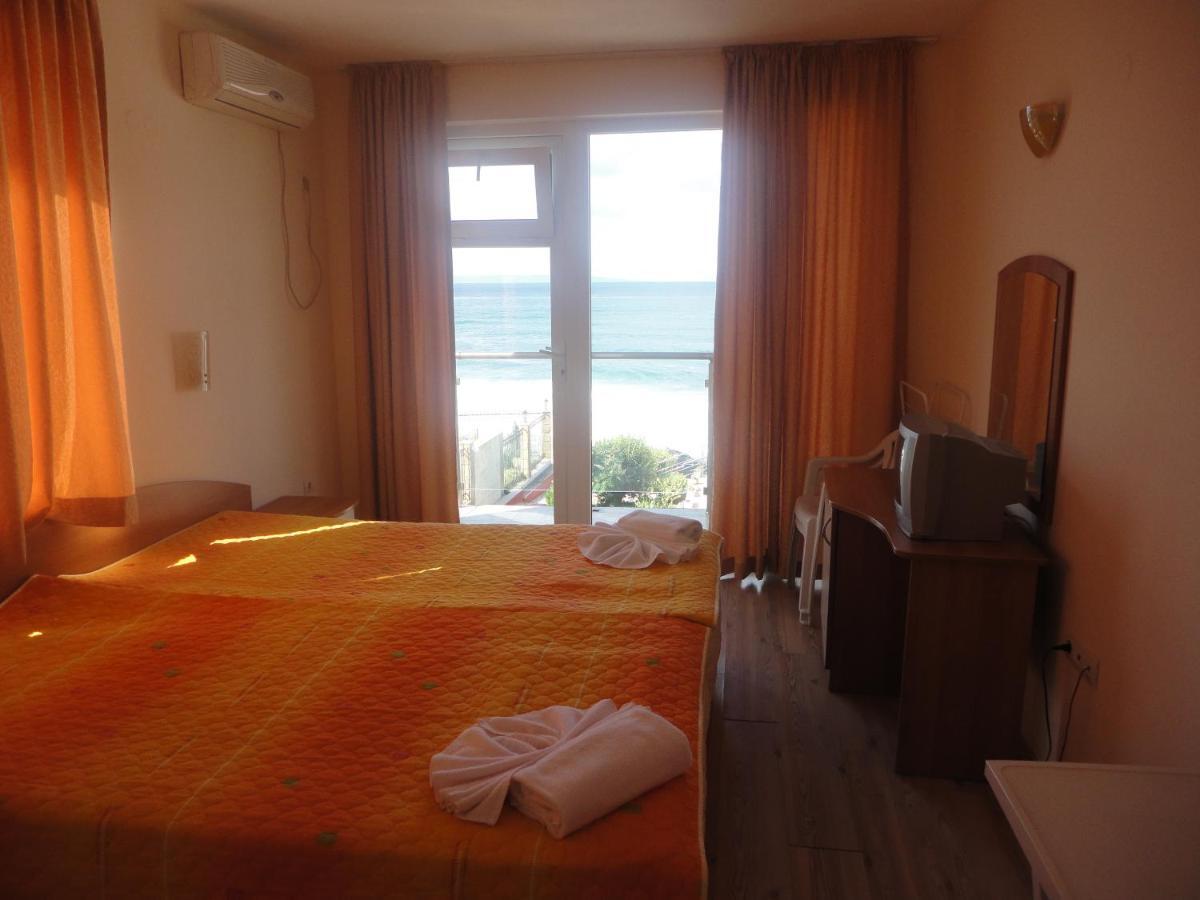 Barex Family Hotel Sozopol Esterno foto