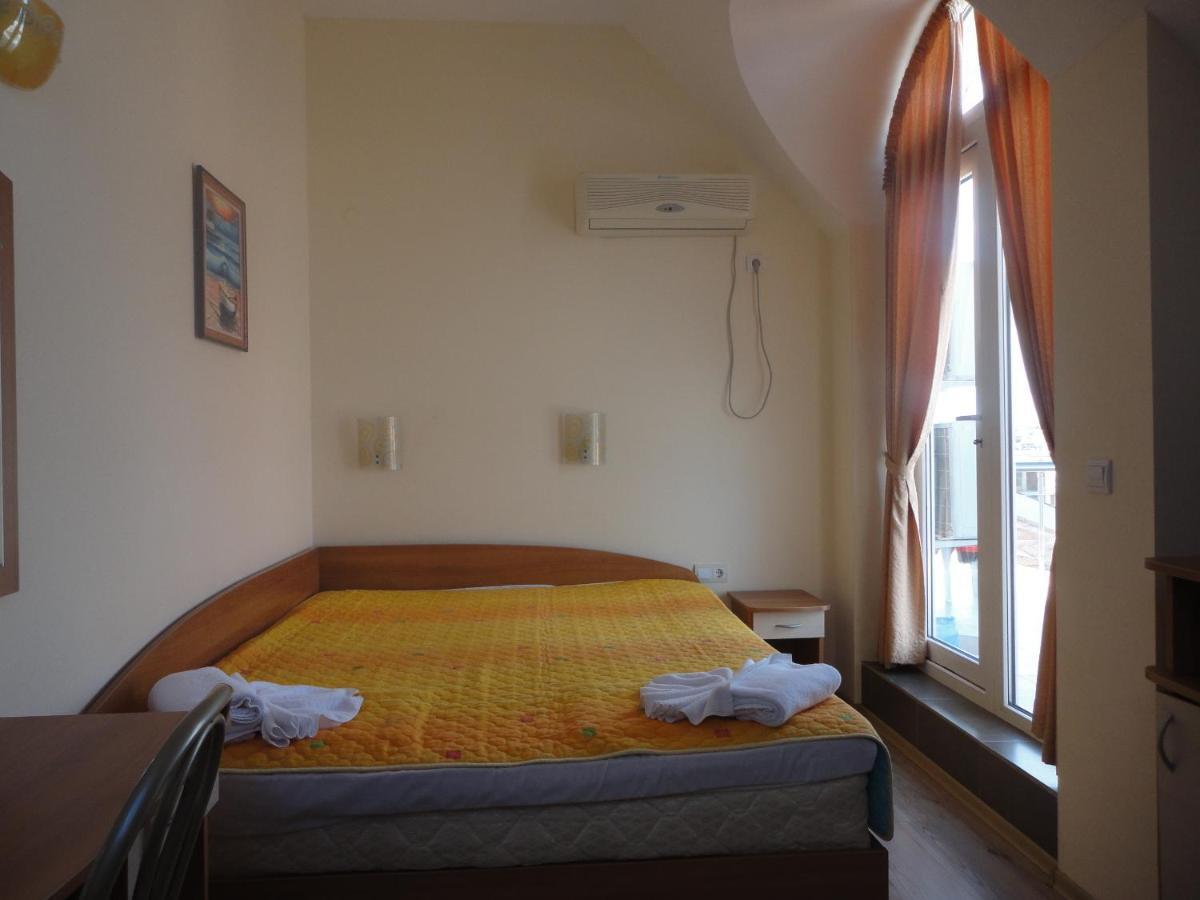 Barex Family Hotel Sozopol Esterno foto