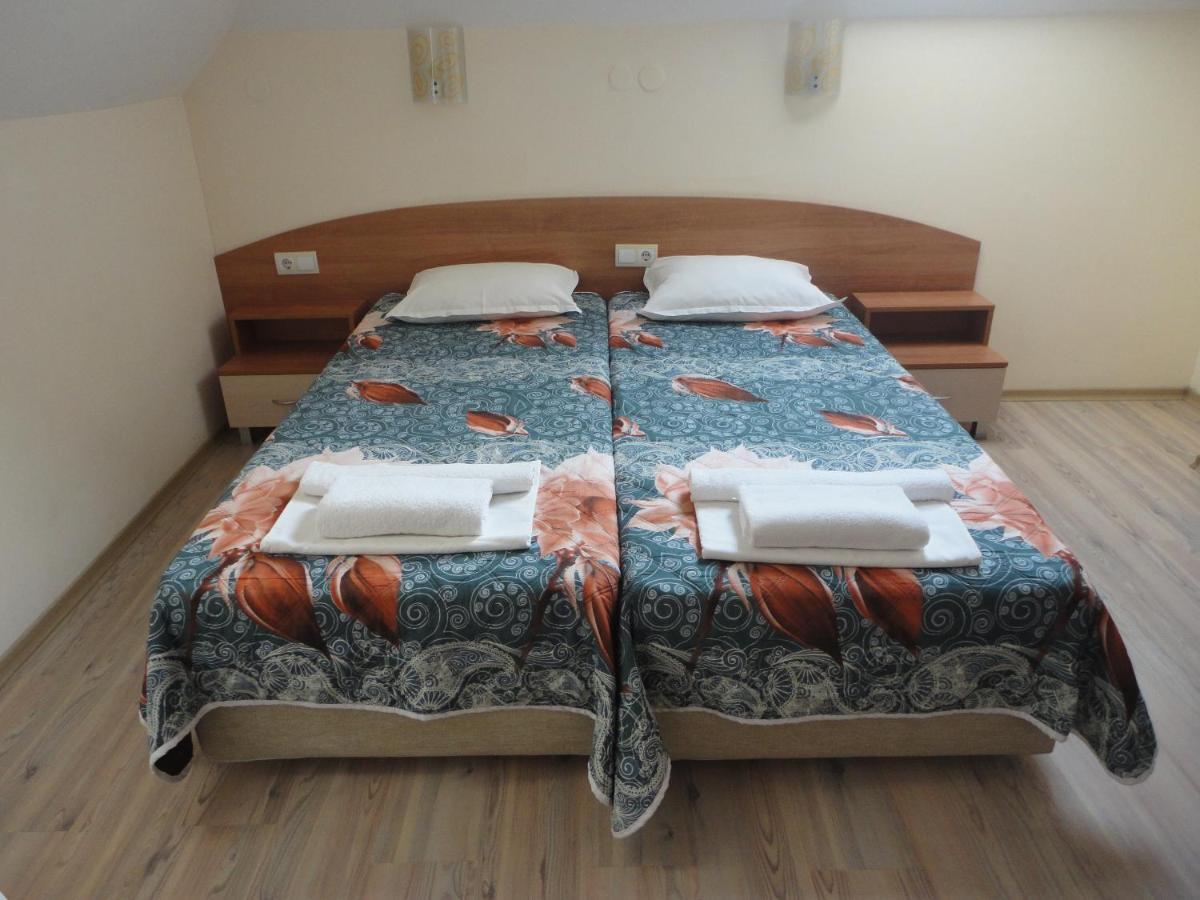 Barex Family Hotel Sozopol Esterno foto
